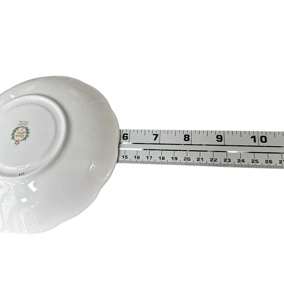 Vintage Queen Anne Lily of The Valley Cup and Saucer White Heavy Gold Gilt China - Picture 11 of 11